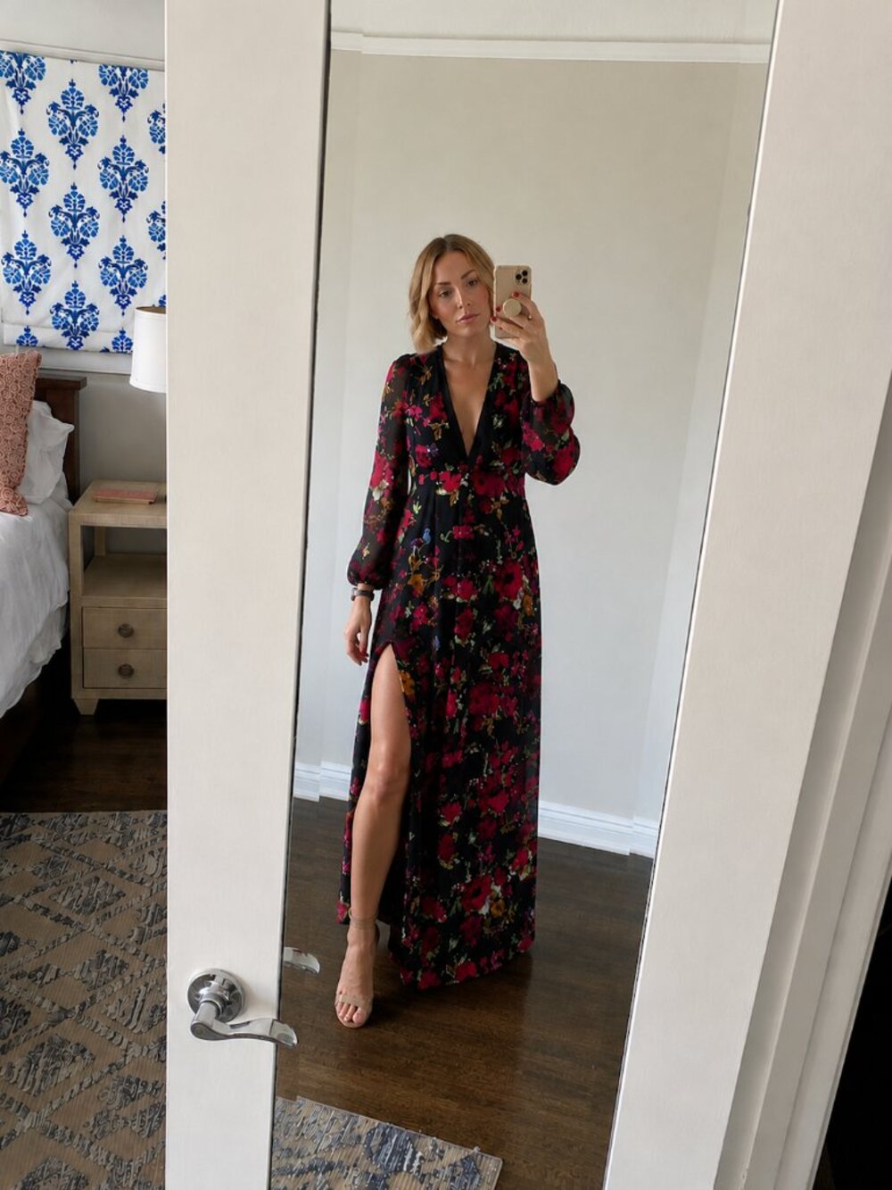 Midnight Floral Plunge Long Sleeve Backless Maxi Dress | Size Medium 8/10